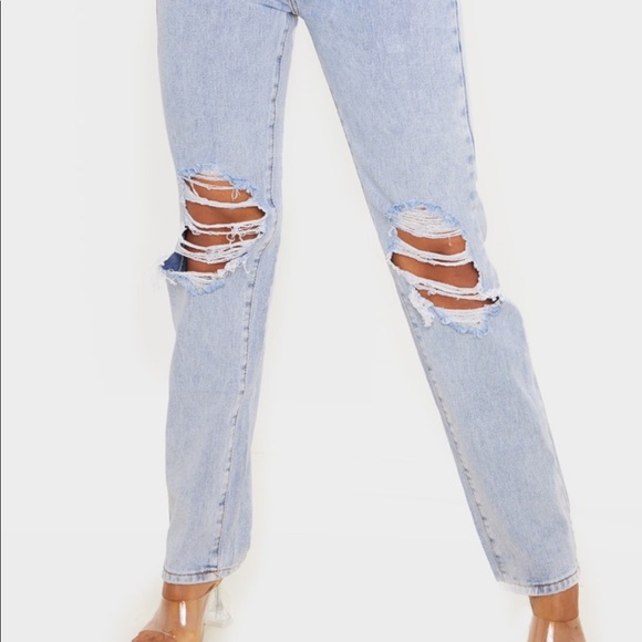 Pretty Little Thing Ripped Knee Straight Jeans - Picture 2 of 5